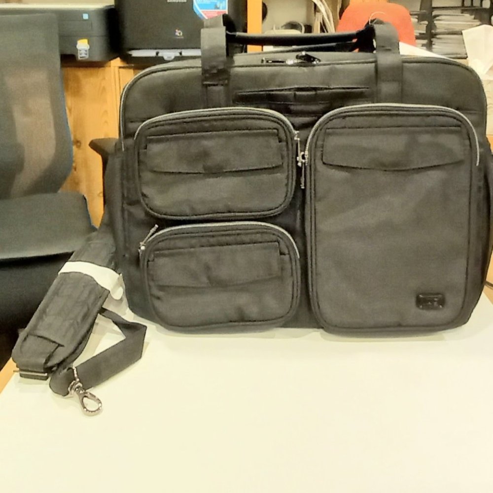 LUG Puddle Jumper Duffel Bag in Brushed Black New - Picture 2 of 14